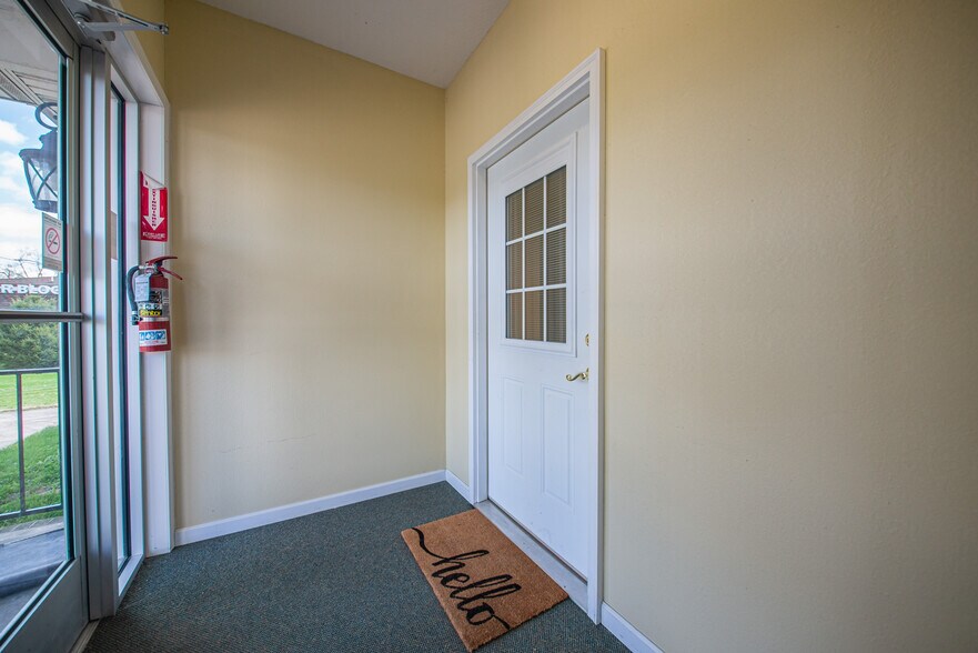 More Photos Of 2419 Broadway St, Mount Vernon Office For Sale