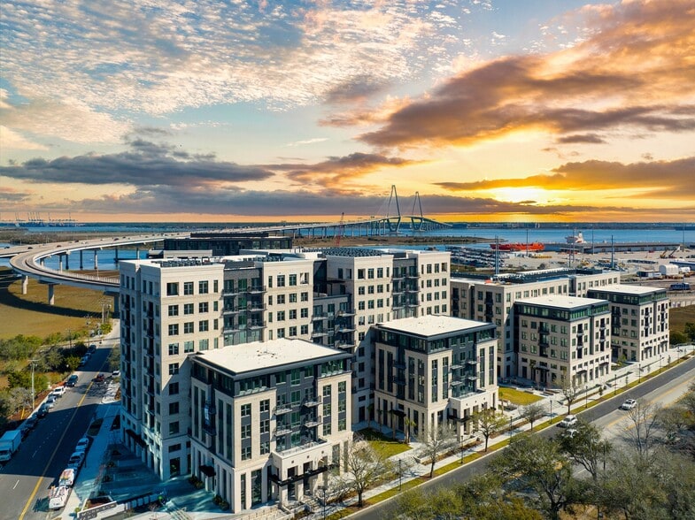 More Photos Of 838 Morrison Dr, Charleston Apartments For Lease