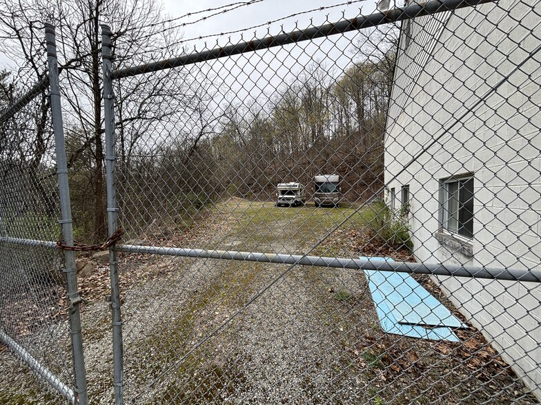 More Photos Of 1422 Frey Road, Pittsburgh Warehouse For Sale