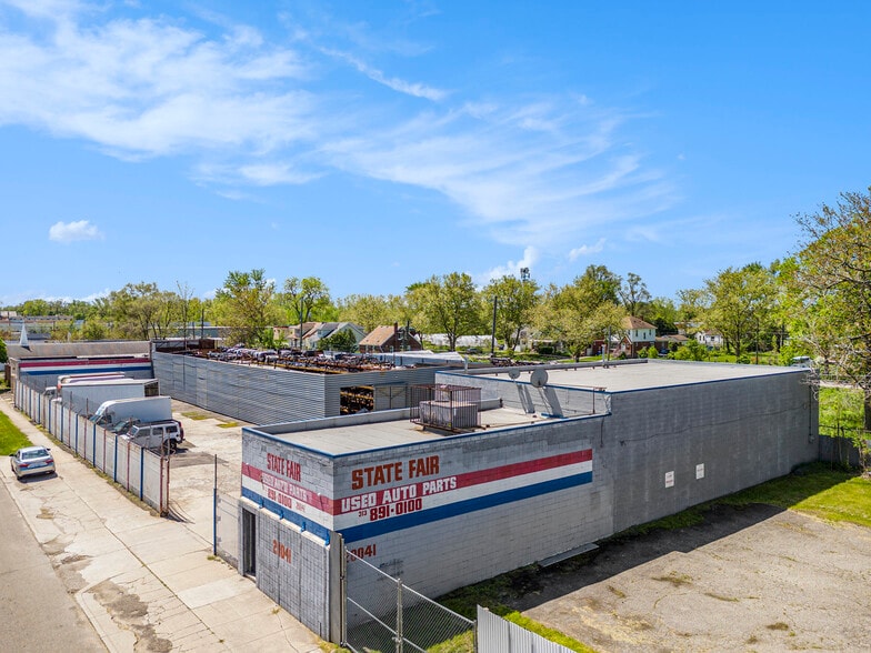 More Photos Of 20041 John R St, Detroit Service For Sale