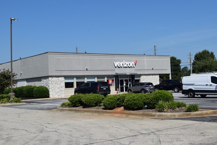 More Photos Of 1445 Express Way, Griffin Freestanding For Sale