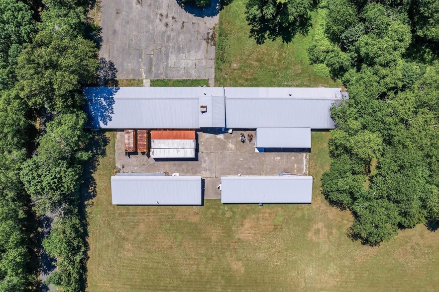 More Photos Of 50 Clara St, Landisville Warehouse For Sale