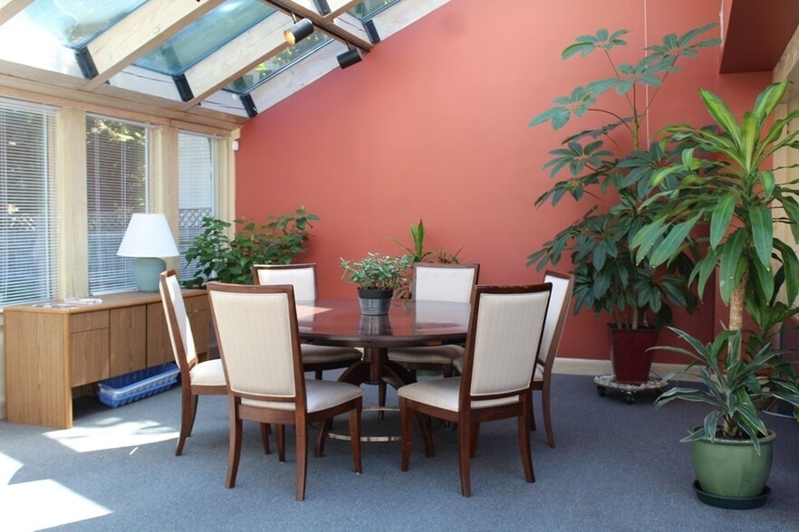 More Photos Of 430 Maple St, Danvers Freestanding For Sale