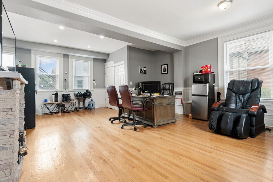 More Photos Of 285 Congress St, Bridgeport Office For Sale