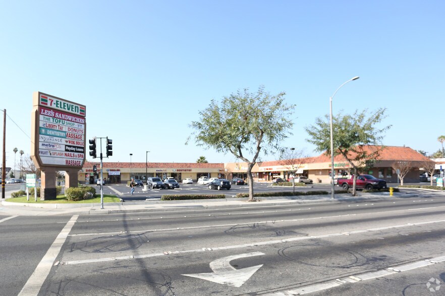 More Photos Of 3000-3020 W Lincoln Ave, Anaheim Unknown For Lease