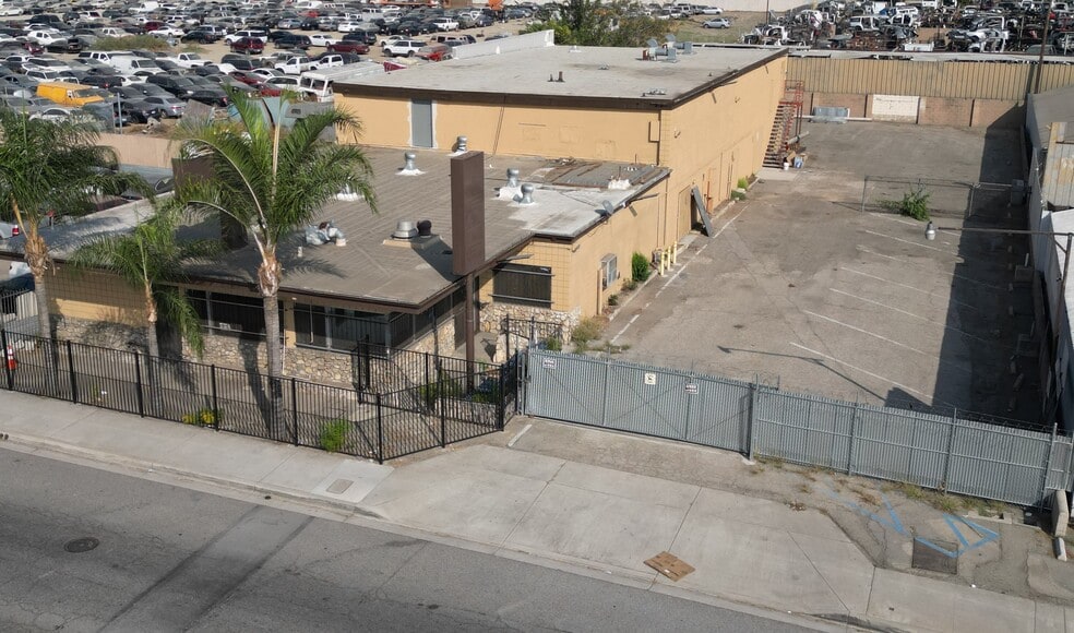 More Photos Of 651 N Waterman Ave, San Bernardino Storefront Retail Office For Sale