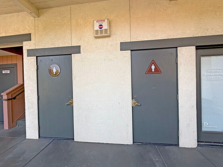 More Photos Of 1055 Broadway, Sonoma Office For Lease