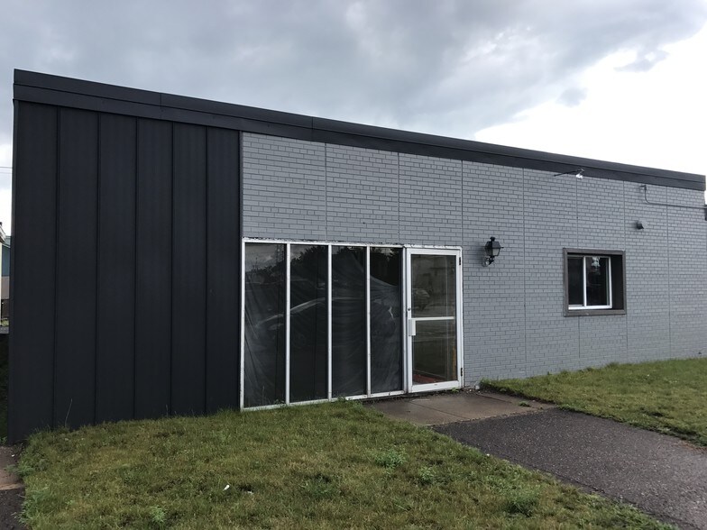 More Photos Of 2010-2012 Esmond Rd, Eau Claire Office For Sale