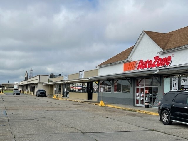 More Photos Of 6433 Highway 182 E, Morgan City Storefront For Lease