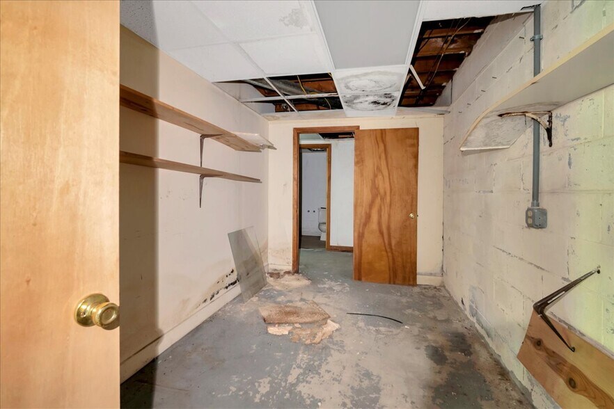 More Photos Of 1055 L P Bailey Memorial Hwy, Halifax General Retail For Sale