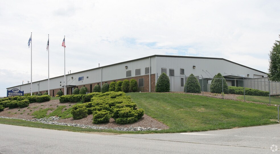 More Photos Of 113 Sunrise Center Dr, Thomasville Industrial For Sale