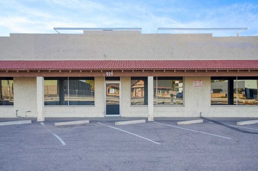 More Photos Of 903-933 E Main St, Mesa Unknown For Lease