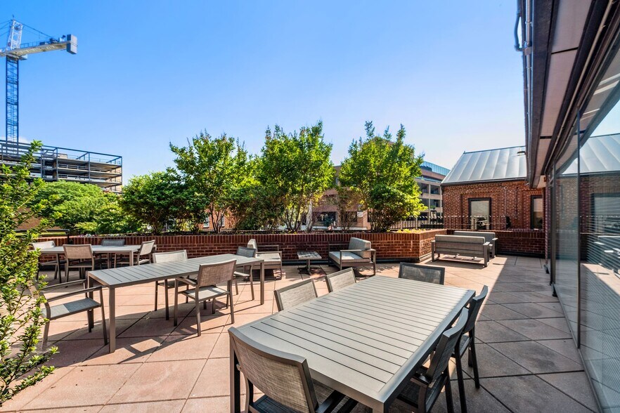 More Photos Of 1050 30th St NW, Washington Coworking Space