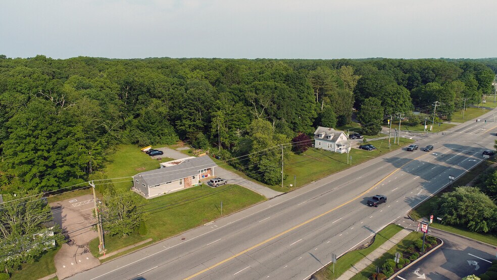 More Photos Of 414 Liberty St, Pawcatuck Specialty For Sale