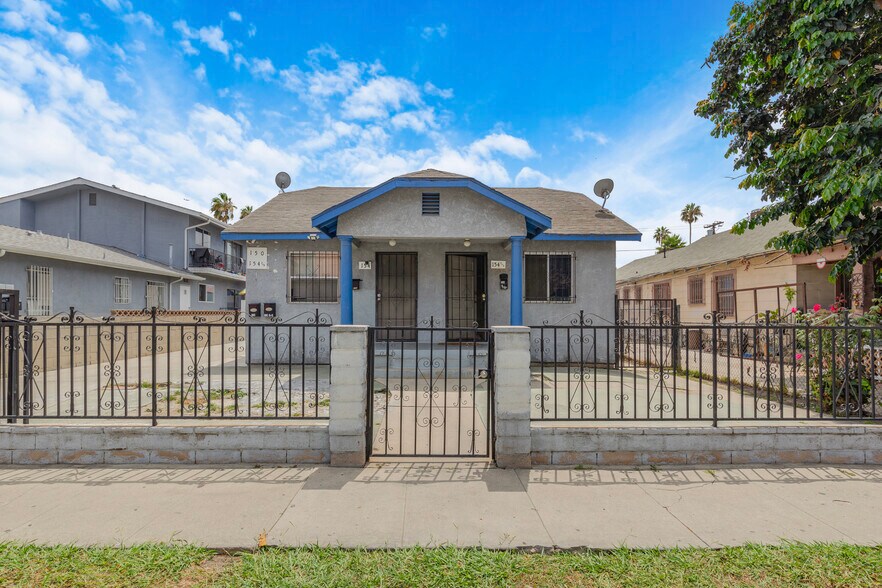 More Photos Of 150 W 76th St, Los Angeles Apartments For Sale