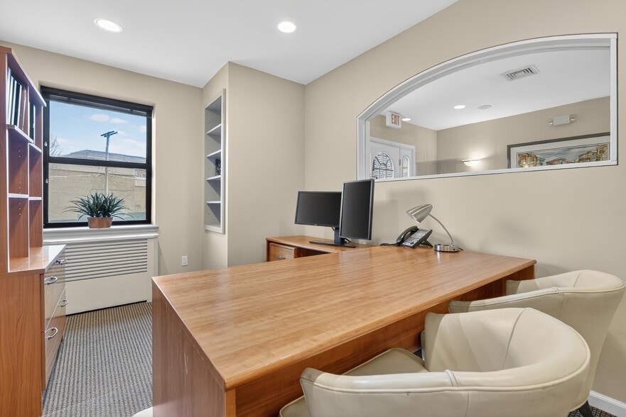 More Photos Of 10 Nosband Ave, White Plains Apartments For Sale