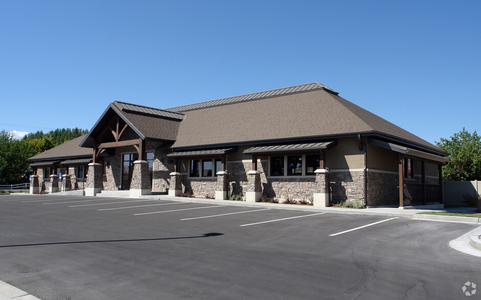 More Photos Of 1988 W 930 N, Pleasant Grove Medical For Lease
