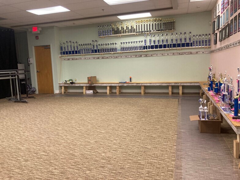 More Photos Of 105 1st St SE, Minot Apartments For Lease