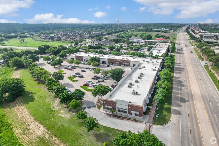 More Photos Of 601 S Main St, Keller Medical For Lease