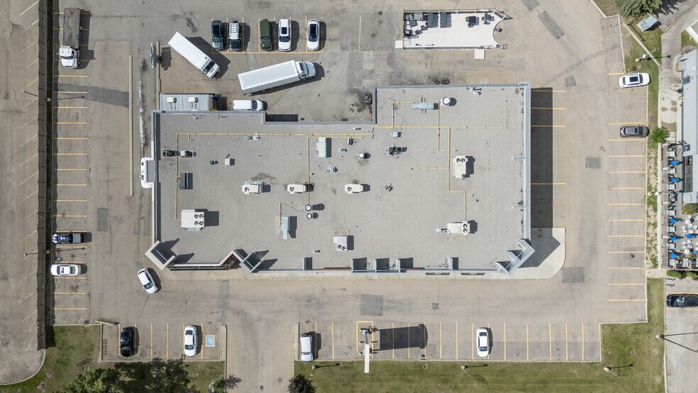 More Photos Of 388 St.Albert Trl, St. Albert General Retail For Lease