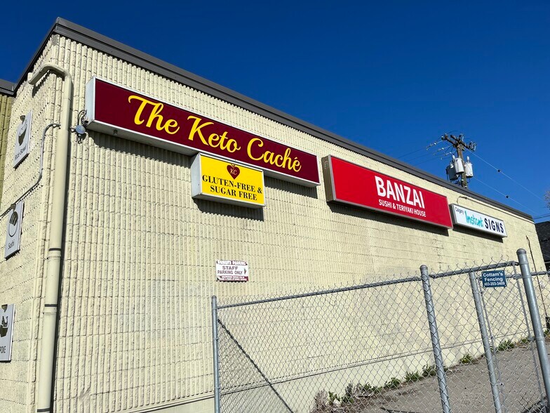 More Photos Of 1104 20th Ave NW, Calgary Storefront For Lease