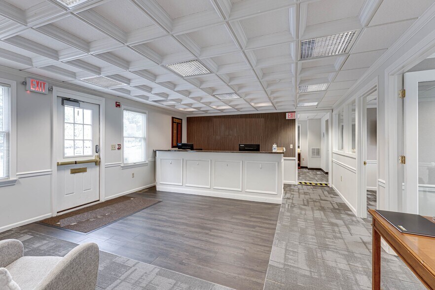 More Photos Of 221 S Main St, Flemington Office For Lease