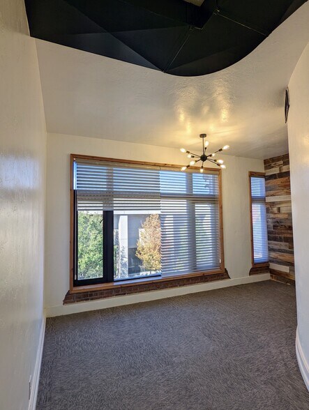 More Photos Of 357 W Center St, Pocatello Office Residential For Lease