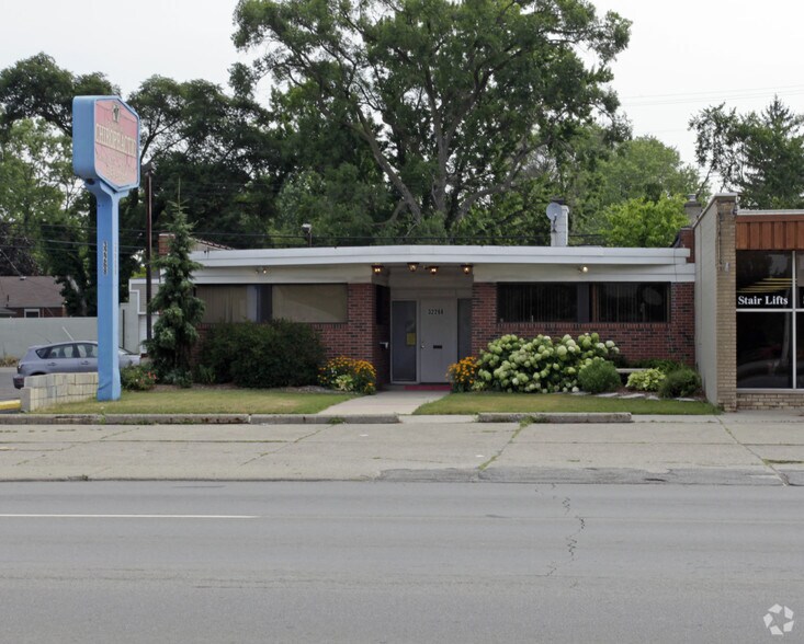 More Photos Of 32268 Woodward Ave, Royal Oak Office For Sale