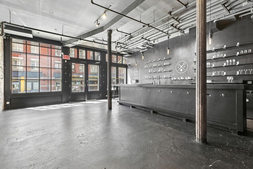 More Photos Of 220 Front St, New York Apartments For Lease