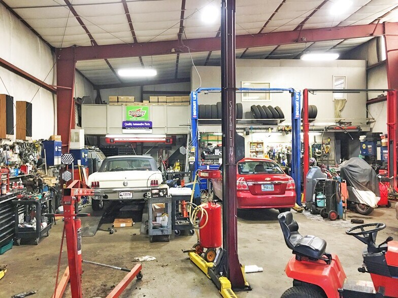 More Photos Of 621 Boston Post Rd, Old Saybrook Service Station For Sale