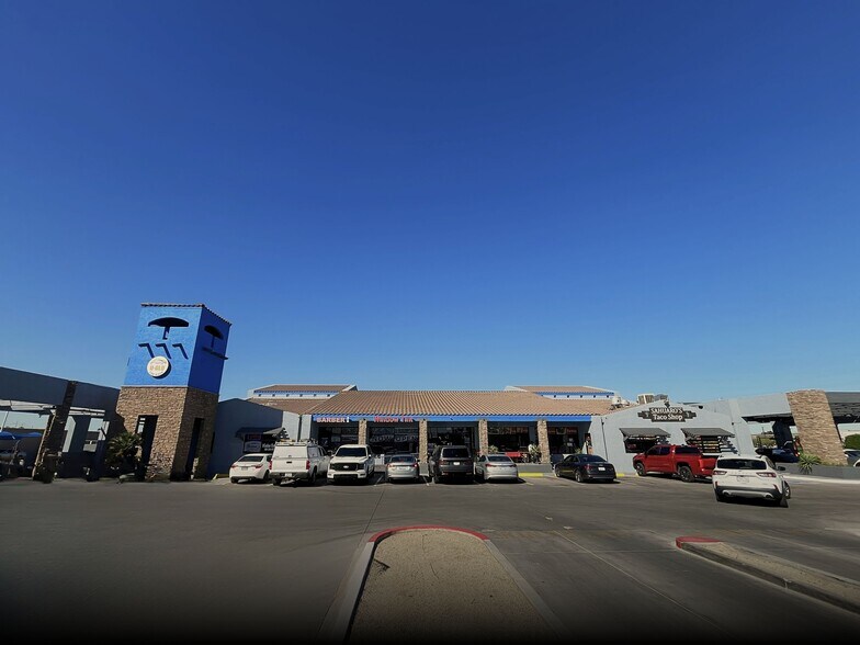 Primary Photo Of 2828 S Country Club Dr, Mesa General Retail For Lease
