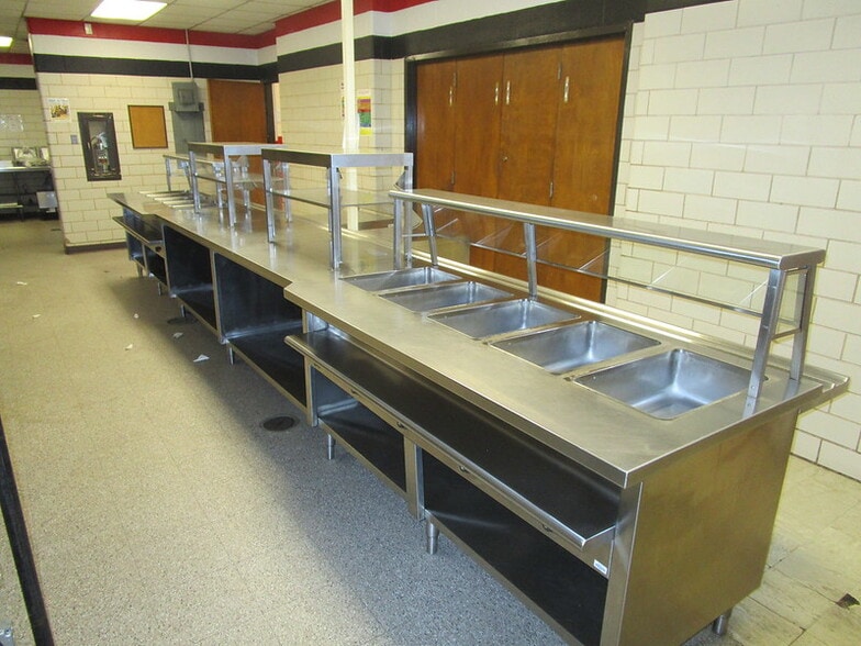 More Photos Of 700 W Houston St, Marshall Schools For Sale