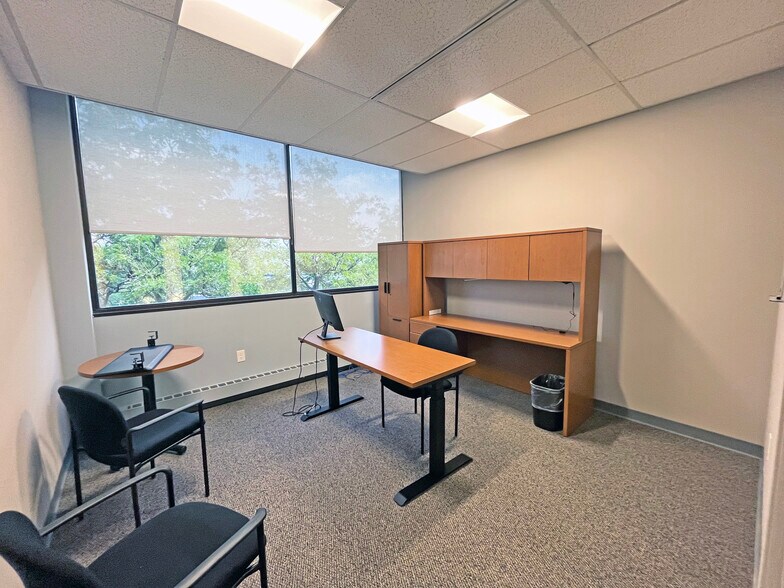 More Photos Of 6 Loudon Rd, Concord Office For Lease