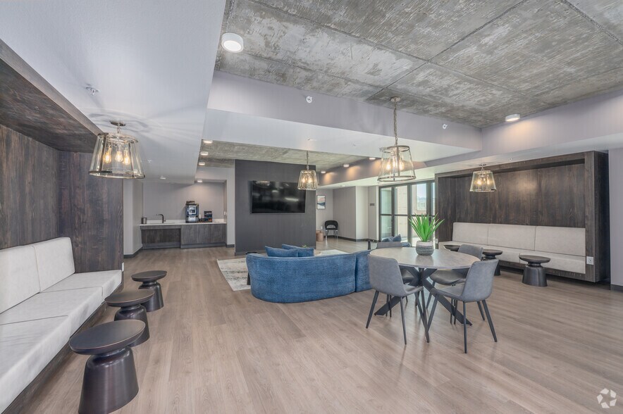 More Photos Of 215-219 S Water St, Henderson Apartments For Lease