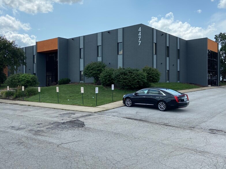 More Photos Of 4477 Woodson Rd, Woodson Terrace Coworking Space