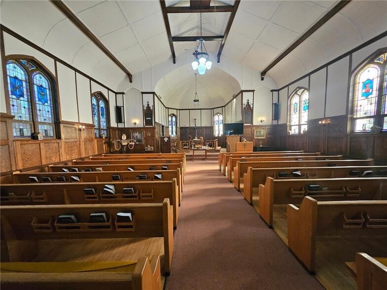 More Photos Of 113 Main St W, Milltown Specialty For Sale