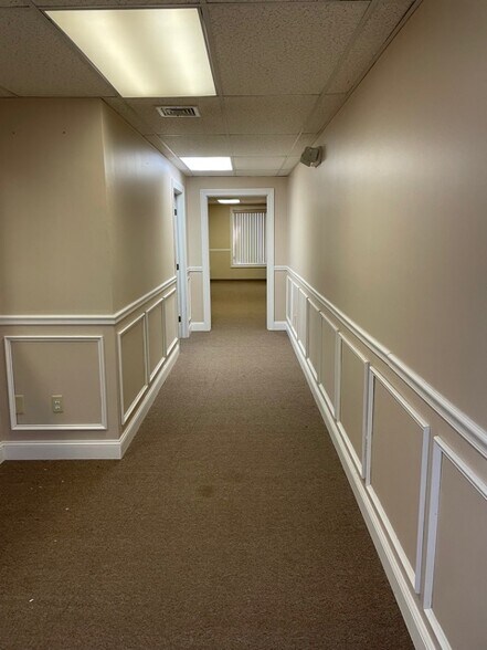 More Photos Of 355 Sackett Point Rd, North Haven Office For Lease
