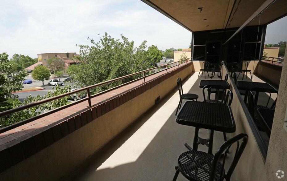 More Photos Of 299 W Foothill Blvd, Upland Medical For Sale