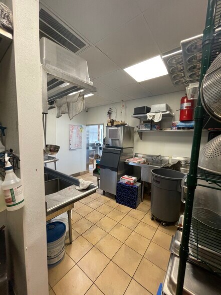 More Photos Of 386 Highway 82 S, Jefferson Restaurant For Sale