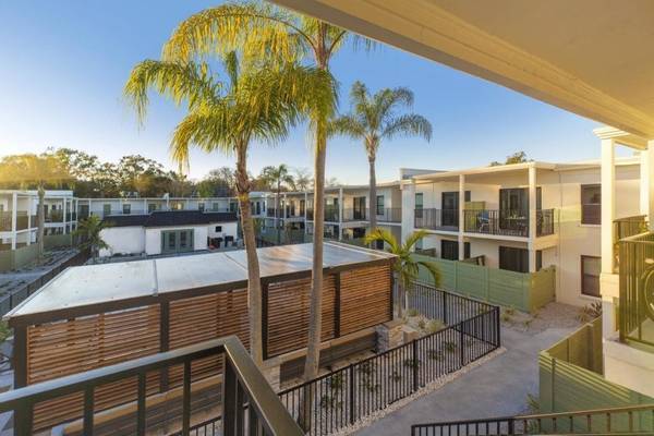 More Photos Of 115 S Lois Ave, Tampa Multifamily For Sale