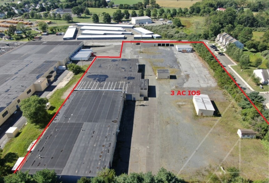 More Photos Of 20 N Front St, Bally Distribution For Sale