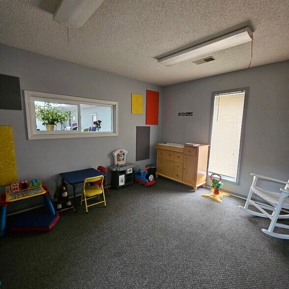 More Photos Of 1000 N 42nd St, Mount Vernon Religious Facility For Sale