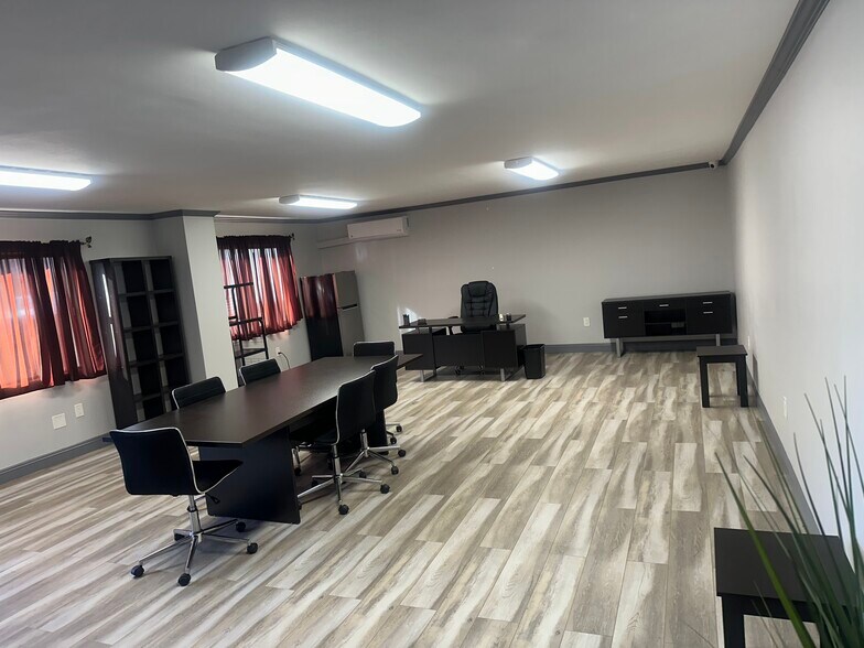 More Photos Of 6200-6300 Wilmington Ave, Los Angeles Restaurant For Lease