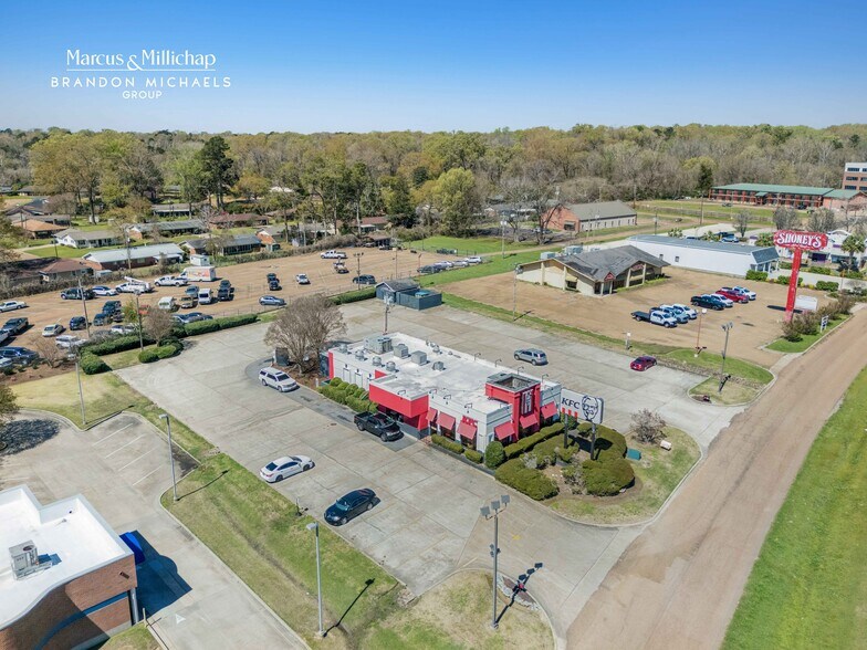 More Photos Of 24 Sgt Prentiss Dr, Natchez Fast Food For Sale