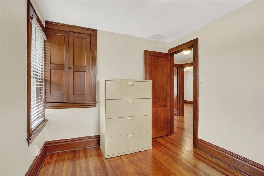 More Photos Of 27 S 34th St, Camp Hill Office For Lease