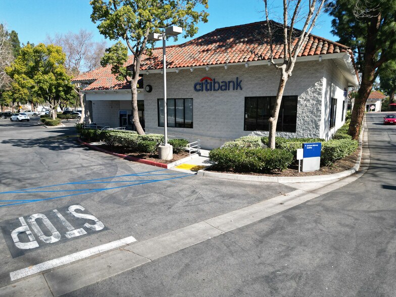 More Photos Of 2080-2170 Newbury Rd, Thousand Oaks Unknown For Lease