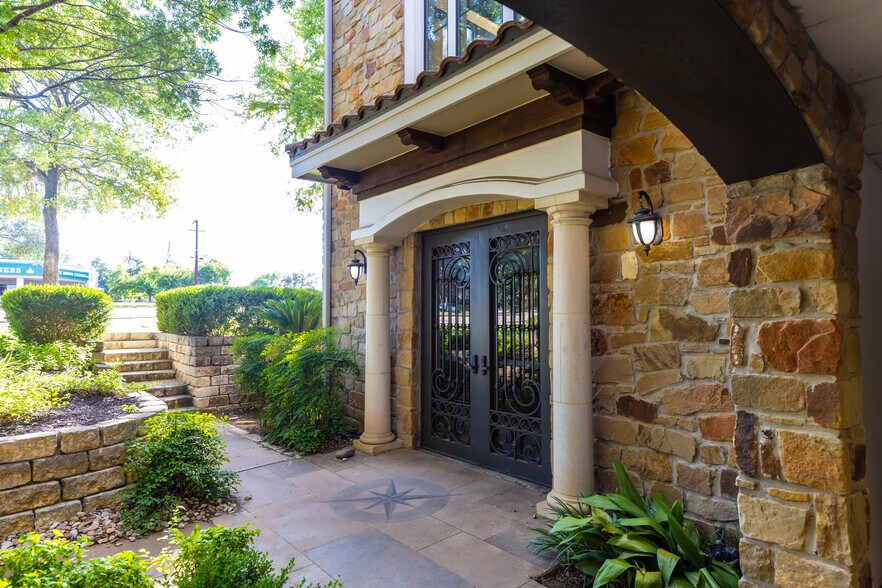 More Photos Of 7000 Bee Caves Rd, Austin Medical For Sale