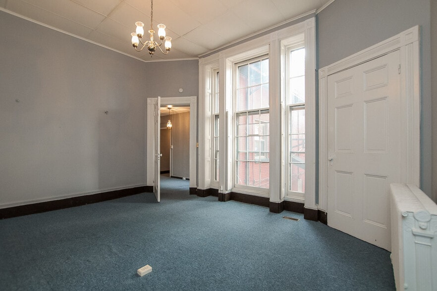 More Photos Of 18 W Franklin St, Baltimore Office Residential For Sale