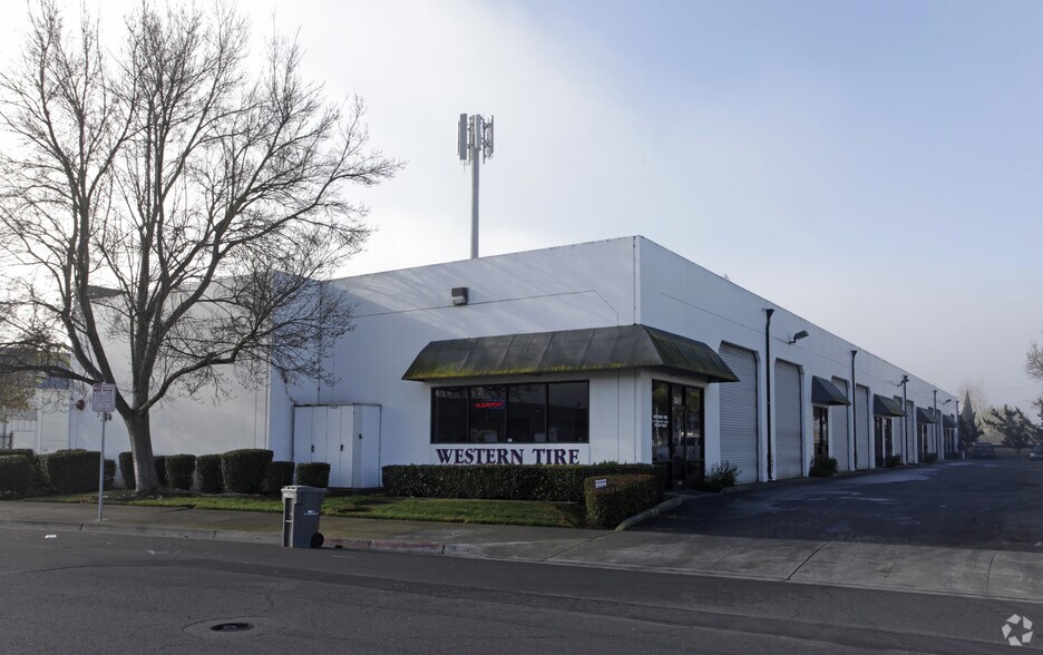 Primary Photo Of 25655 Dollar St, Hayward Auto Repair For Lease