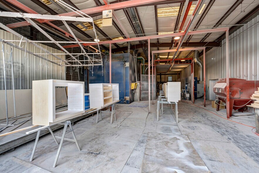 More Photos Of 1406-1420 Telephone Rd, Houston Showroom For Lease